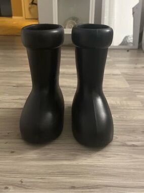 Women s Black Combat-Style Moto Boots boots